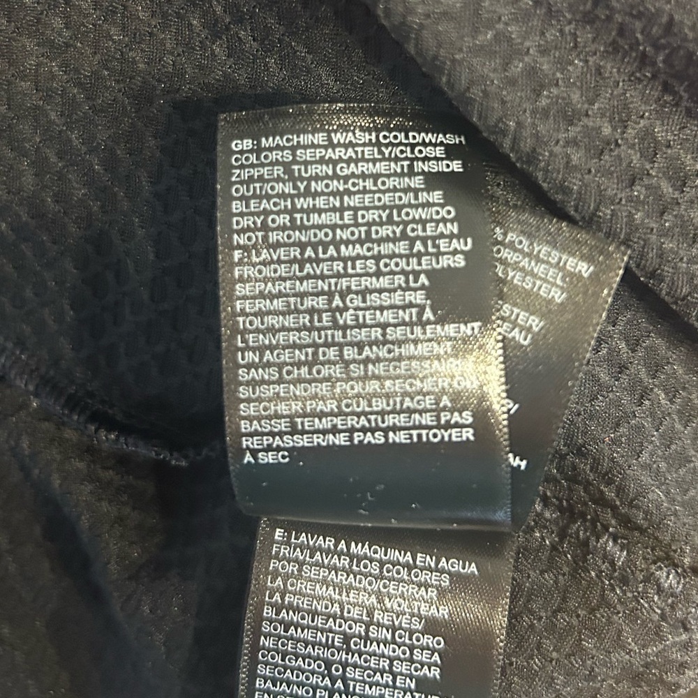 The North Face Women’s Black and Gray Determination Long Sleeve Top, Size Medium - Picture 9 of 9